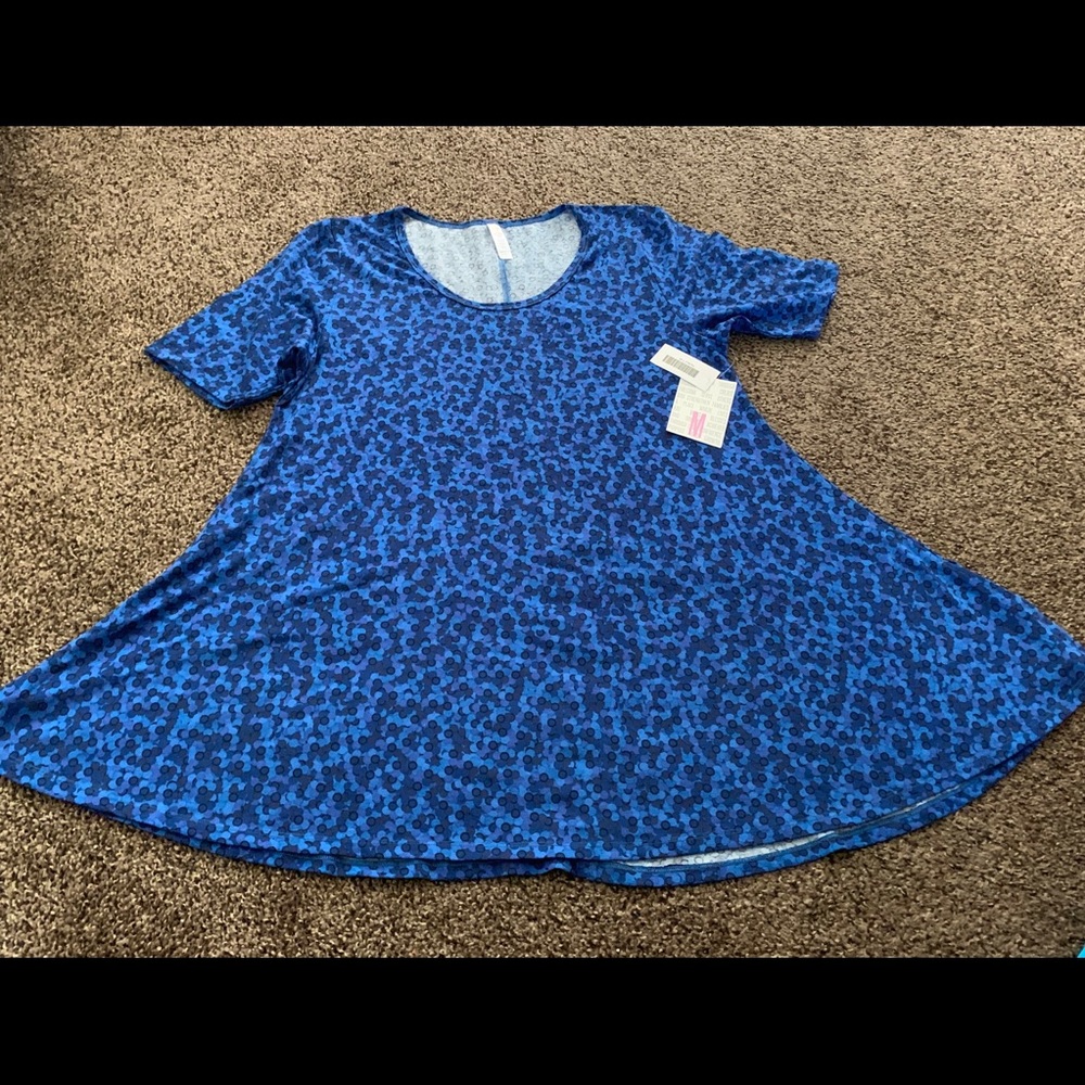BNWT blue/purple circle Perfect tee Lularoe